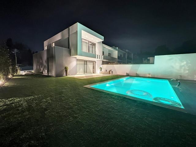 Casa venda em Escapães, Escapães