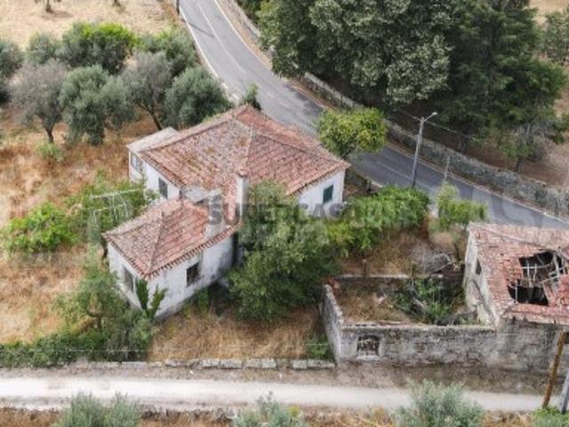 Casa venda em Mourilhe, Viseu