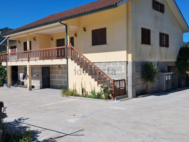 Casa venda em Eirós, Arcos De Valdevez