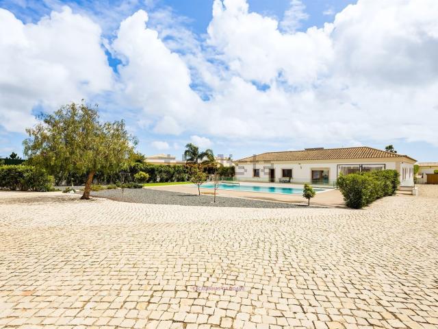 Casa venda em Alecrineira, Olhão