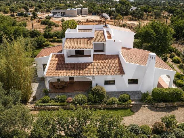 Casa venda em Quelfes, Olhão