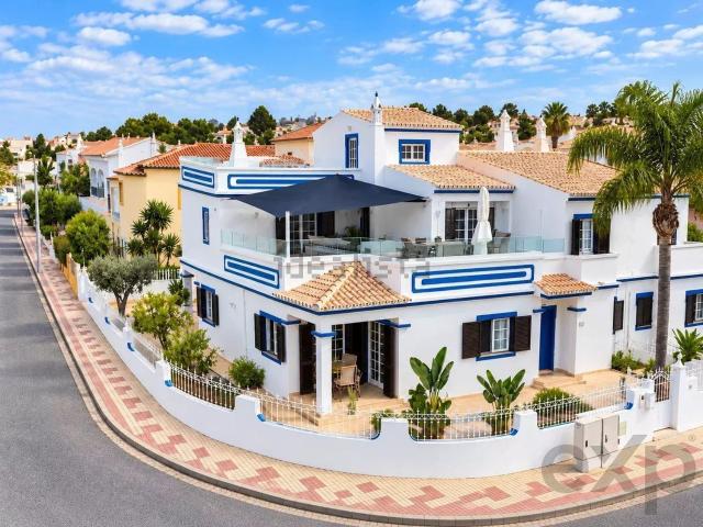 Casa venda em Quelfes, Olhão