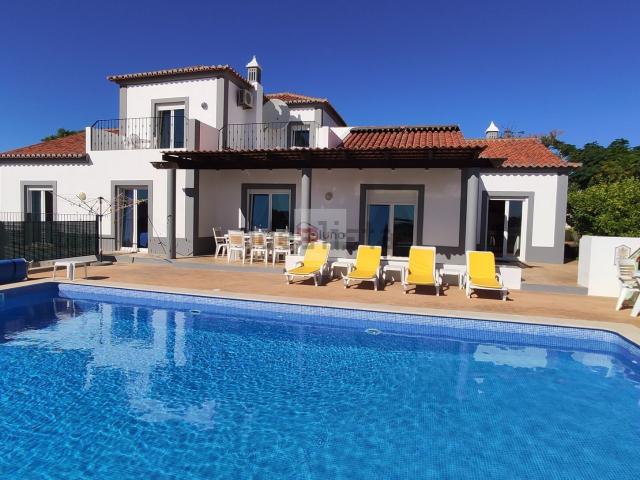 Casa venda em Quelfes, Olhão