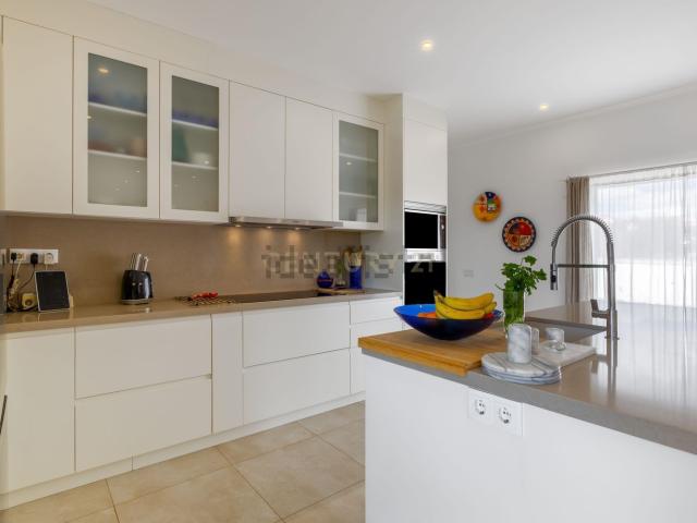 Casa venda em Alecrineira, Olhão