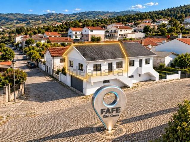 Casa venda em Quinchães, Fafe