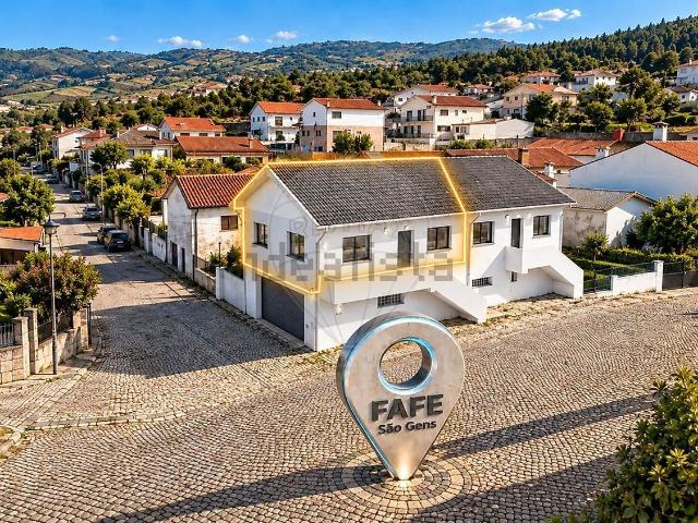 Casa venda em Quinchães, Fafe