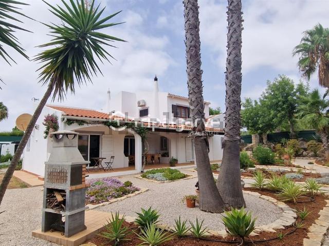 Casa venda em Três Bicos, Portimão
