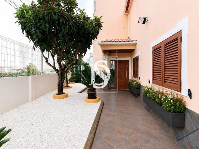 Casa venda em Três Bicos, Portimão
