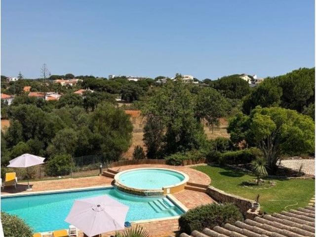Casa venda em Albufeira e Olhos de Água, Albufeira