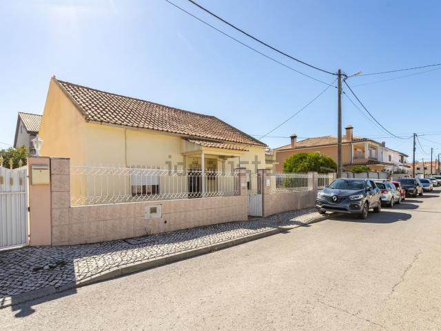 Casa venda em Quinta do Conde, Sesimbra