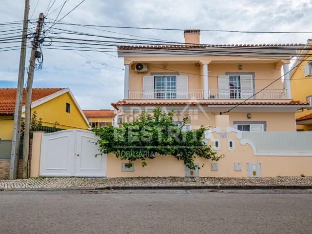 Casa venda em Quinta do Conde, Sesimbra
