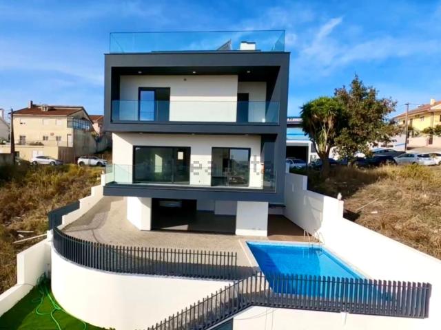 Casa venda em Bairro Flor do Minho, Ramada