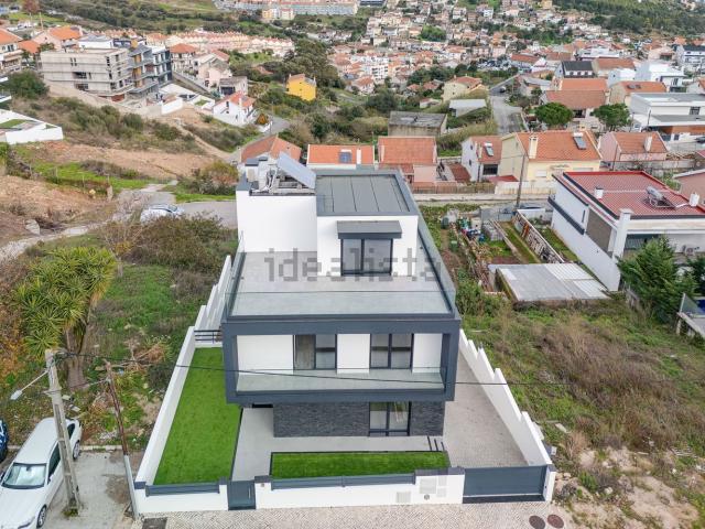 Casa venda em Bairro dos CTT, Odivelas