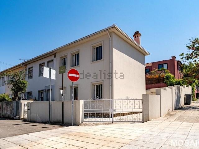 Casa alugar em Bairro da Vilarinha, Porto