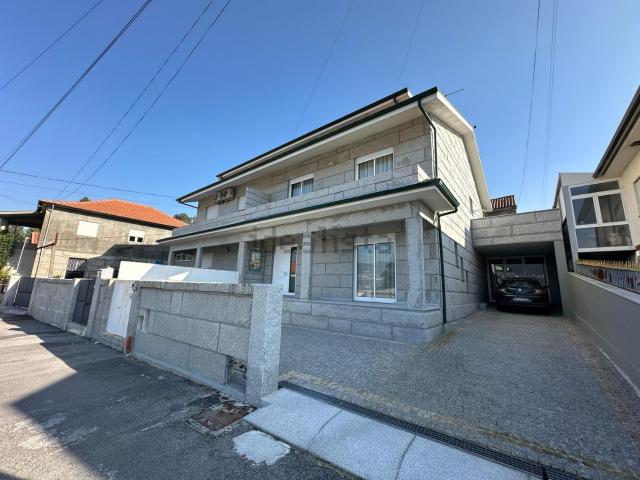 Casa venda em Marecos, Porto