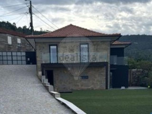 Casa venda em Santo Tirso, Porto