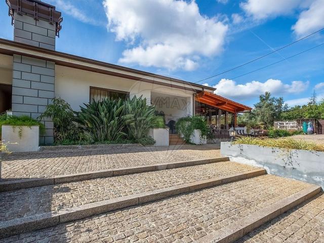 Casa venda em Cabido, Bitarães