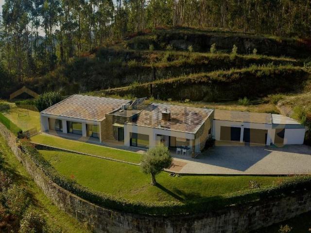Casa venda em Póvoa De Lanhoso, Braga