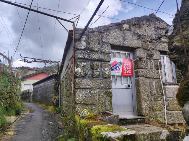 Casa venda em Resende, Freigil