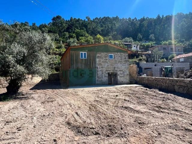 Casa venda em Gogide, Covas