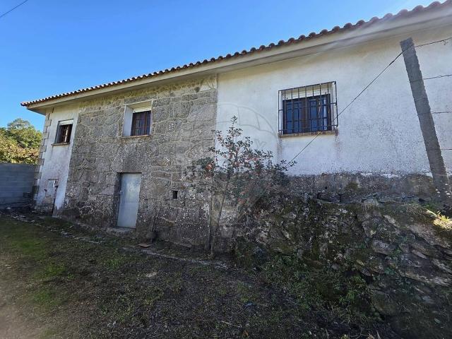 Casa venda em Fornelos e Queijada, Ponte de Lima