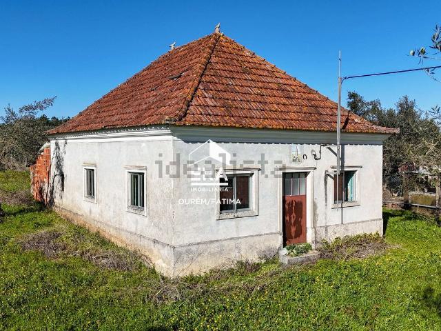 Casa venda em Ourém, Santarém