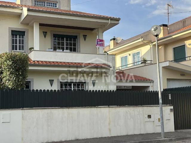 Casa venda em Rio Meão, Santa Maria da Feira