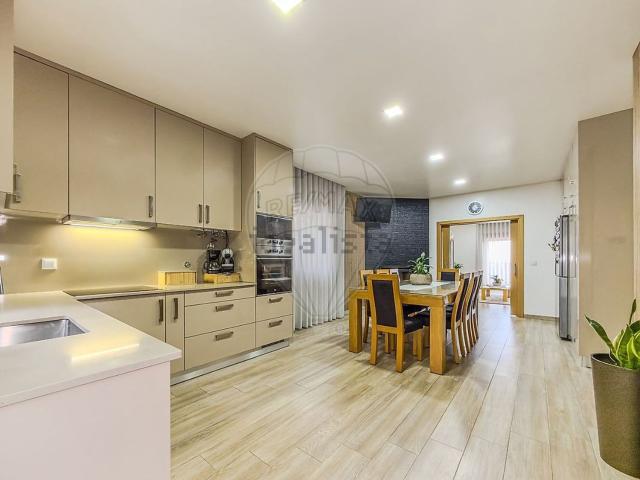 Casa venda em Romariz, Santa Maria Da Feira