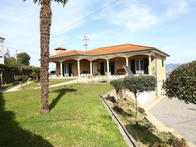 Casa venda em Santo Tirso, Porto