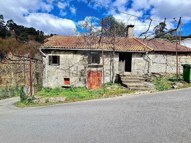 Casa venda em Parada Do Bouro, Braga