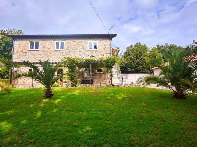 Casa venda em Rossas, Vieira do Minho