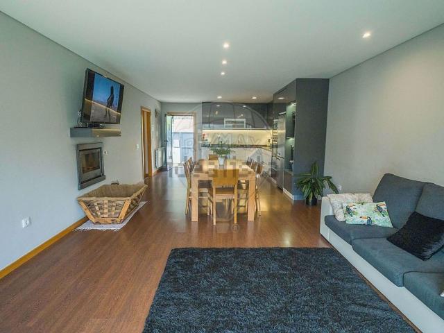 Casa venda em Arouca, Rossas