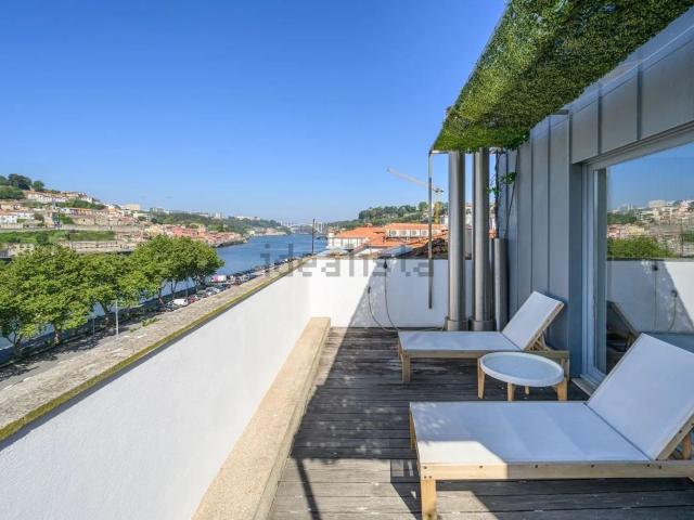 Casa venda em Conjunto Urbano da Ribeira, Porto