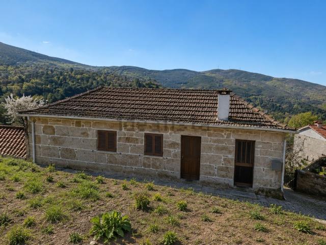 Casa venda em Parada Do Bouro, Braga