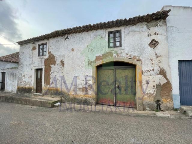 Casa venda em Cadaval, Vermelha