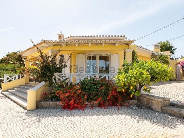 Casa venda em Poço Amoreira, Loulé
