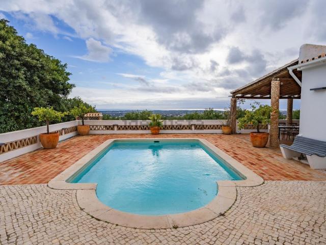 Casa venda em Alfarrobeira, Loulé