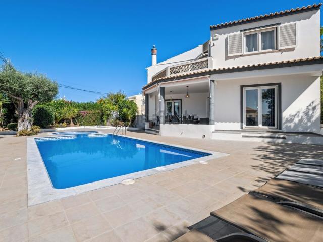 Casa venda em Poço Amoreira, Loulé