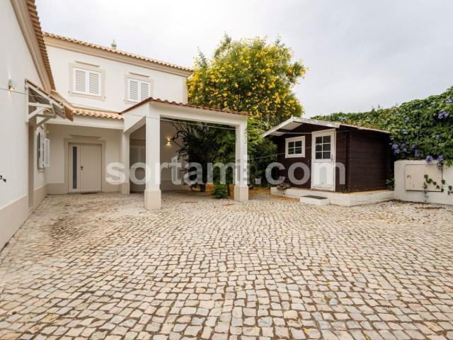 Casa venda em Poço Amoreira, Loulé