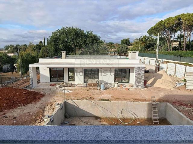 Casa venda em Poço Amoreira, Loulé