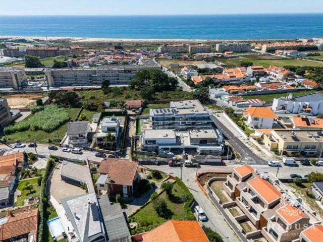 Casa venda em São Félix da Marinha, Vila Nova de Gaia