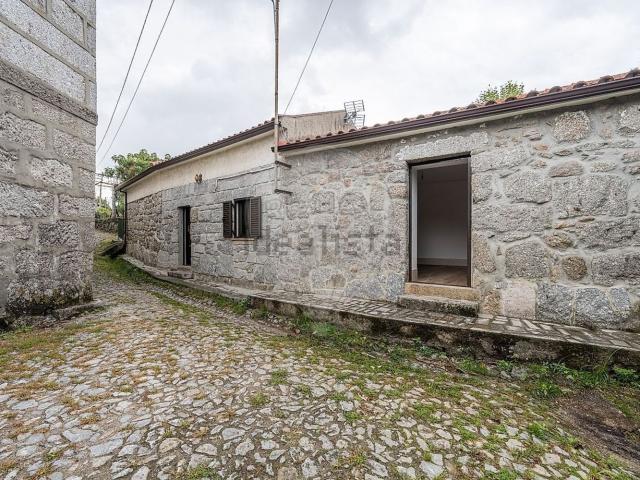 Casa venda em São Gens, Fafe