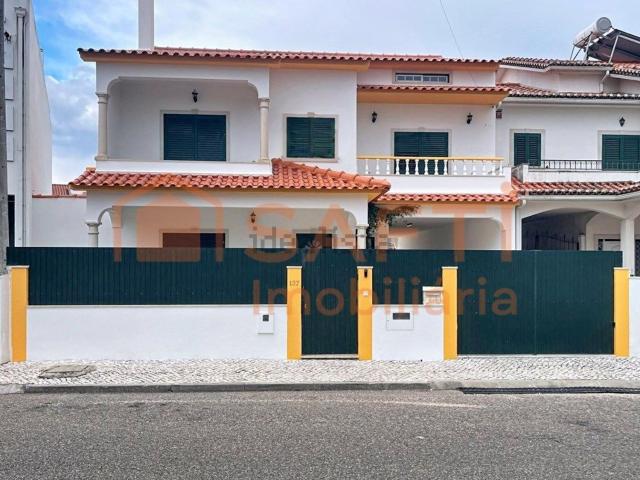 Casa venda em Entroncamento, São João Baptista