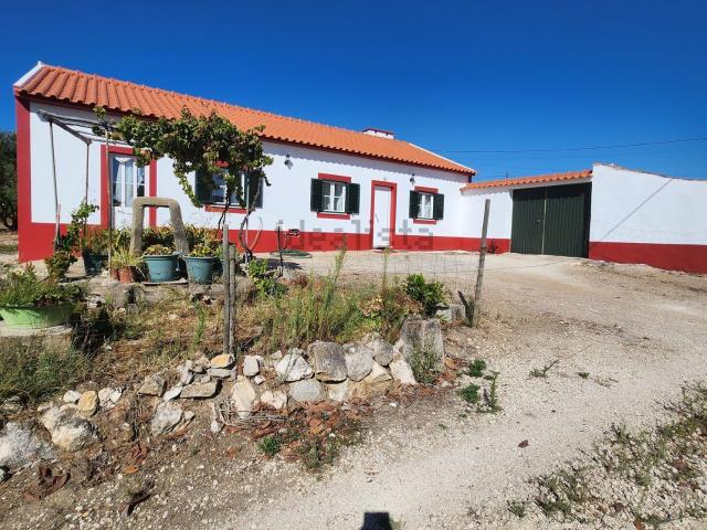 Casa venda em Rio Maior, Santarém
