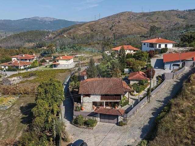 Casa venda em Póvoa De Lanhoso, Braga