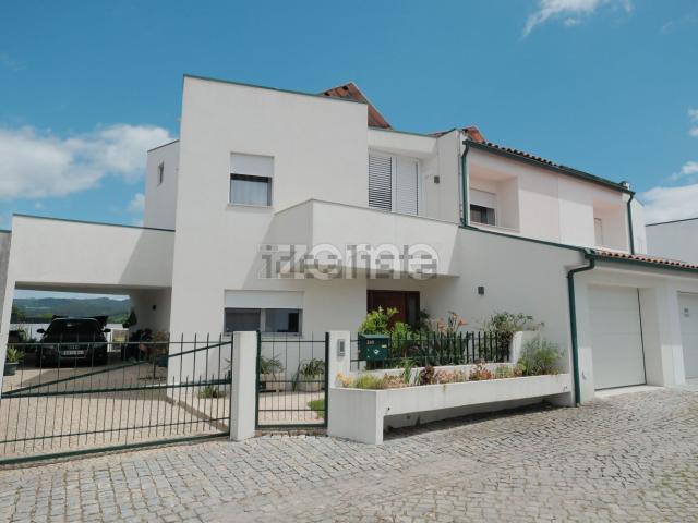 Casa venda em Sande (São Martinho), Guimarães