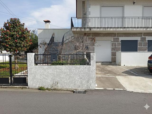 Casa venda em Oliveira (São Mateus), Gavião