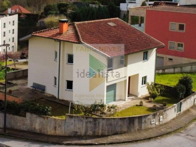 Moradia venda em São Paio Arcos Valdevez