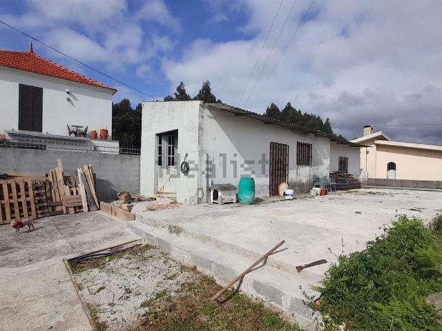 Moradia venda em São Paio De Oleiros