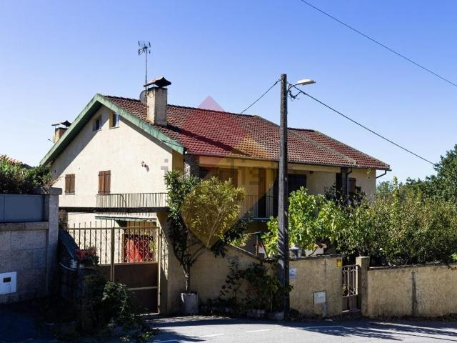 Casa venda em Cavernães, Viseu